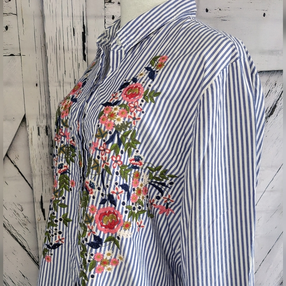 NANETTE LEPORE Embroidered Floral Button Down Long Sleeve Cotton Dress Shirt - Picture 5 of 12